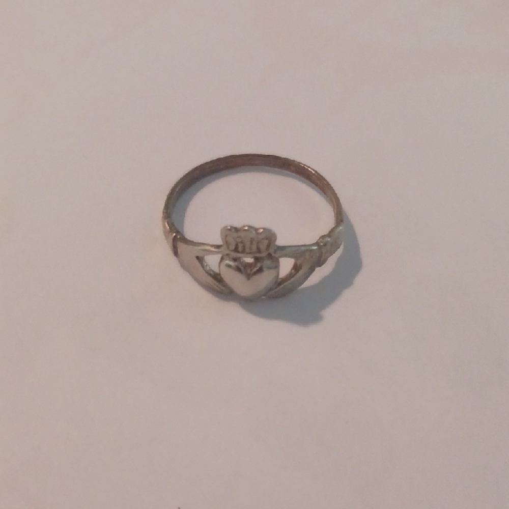 Silver Claddagh Ring